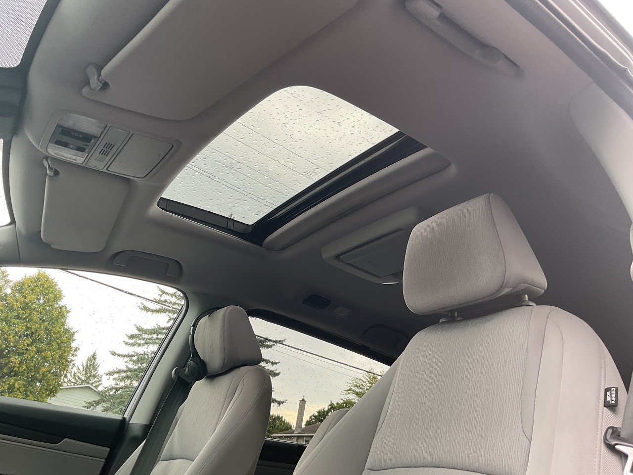 2018 Honda Odyssey — photo 32 of 34