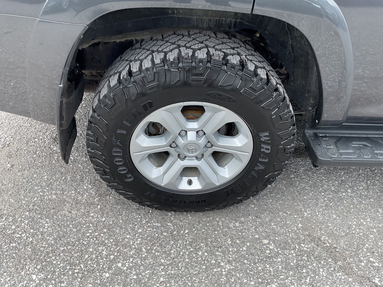 2023 Toyota 4RUNNER — photo 11 de 34