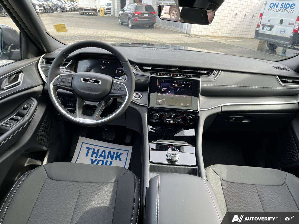 2026 Jeep Grand Cherokee — photo 24 of 25