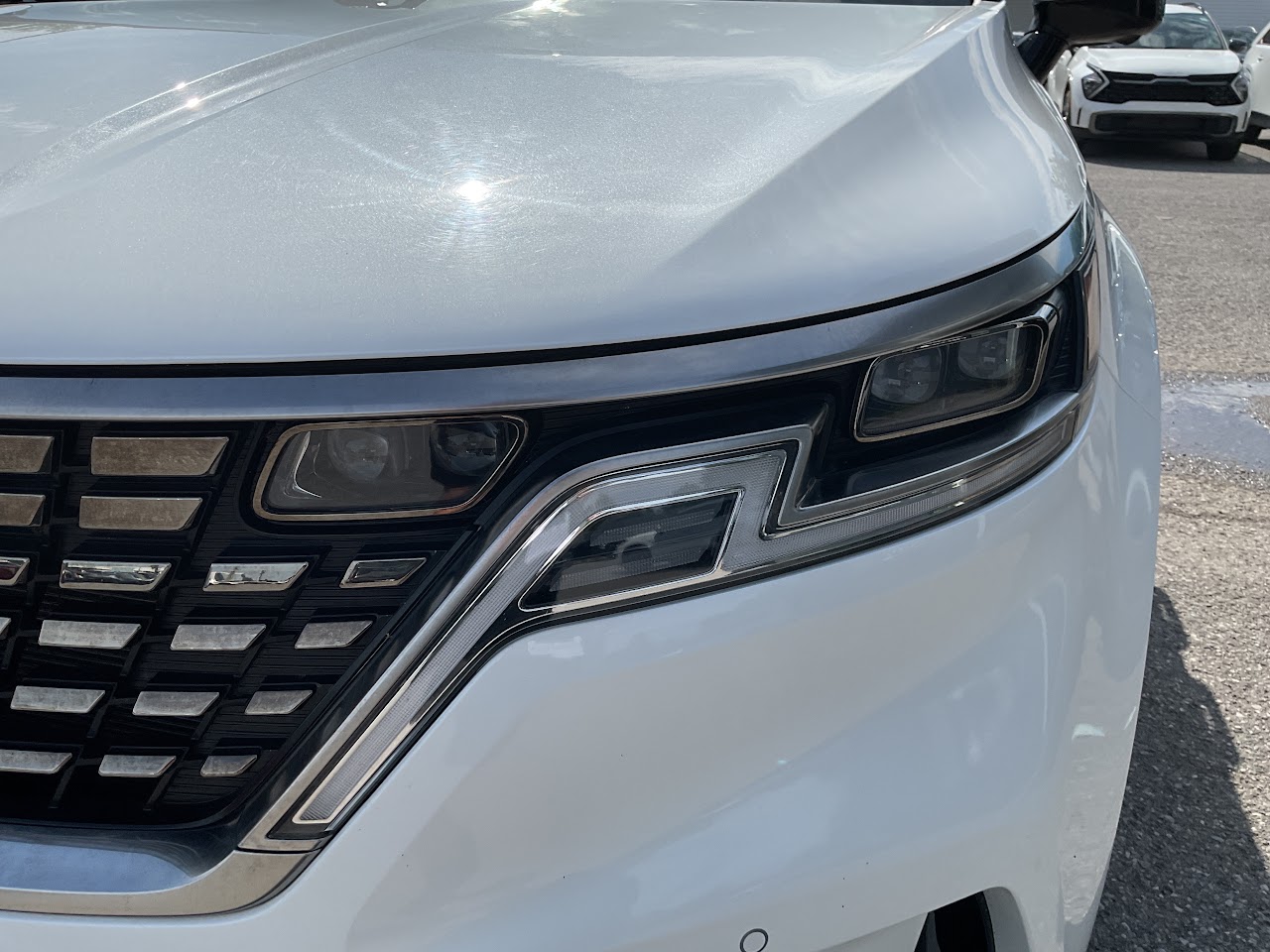 2024 Kia Carnival — photo 16 of 34