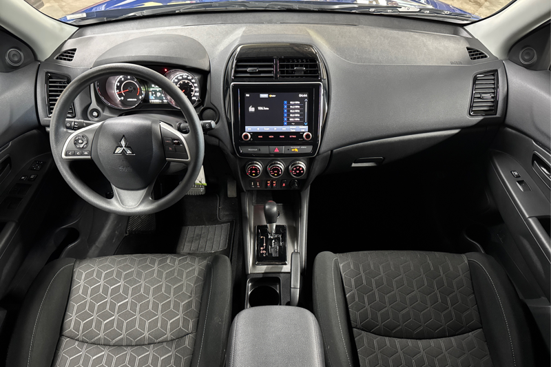 2026 Mitsubishi RVR — photo 18 of 32
