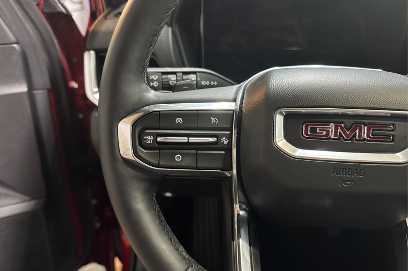 2025 GMC Terrain — photo 28 of 34