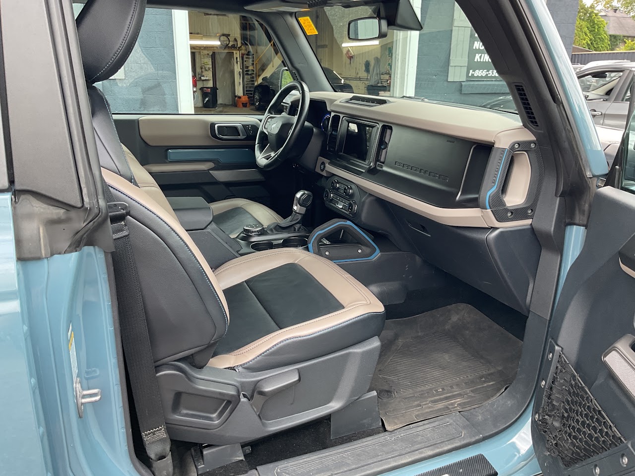 2022 Ford Bronco — photo 20 of 33