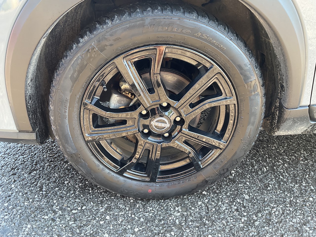 2024 Nissan Kicks — photo 10 of 34