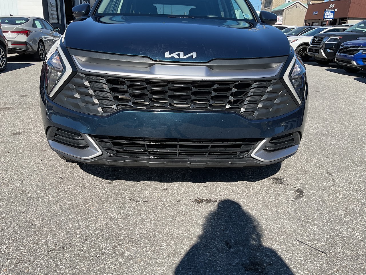 2025 Kia Sportage — photo 11 of 34