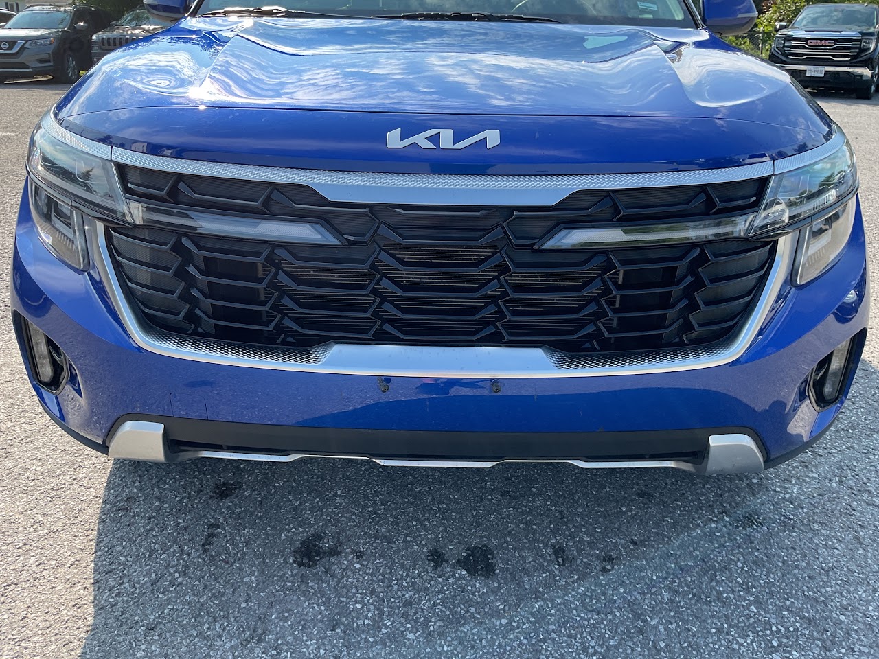 2025 Kia Seltos — photo 18 of 34