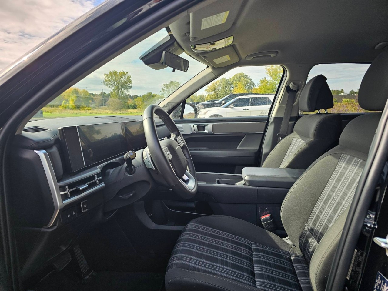 2026 Hyundai Santa Fe Hybrid — photo 11 of 25