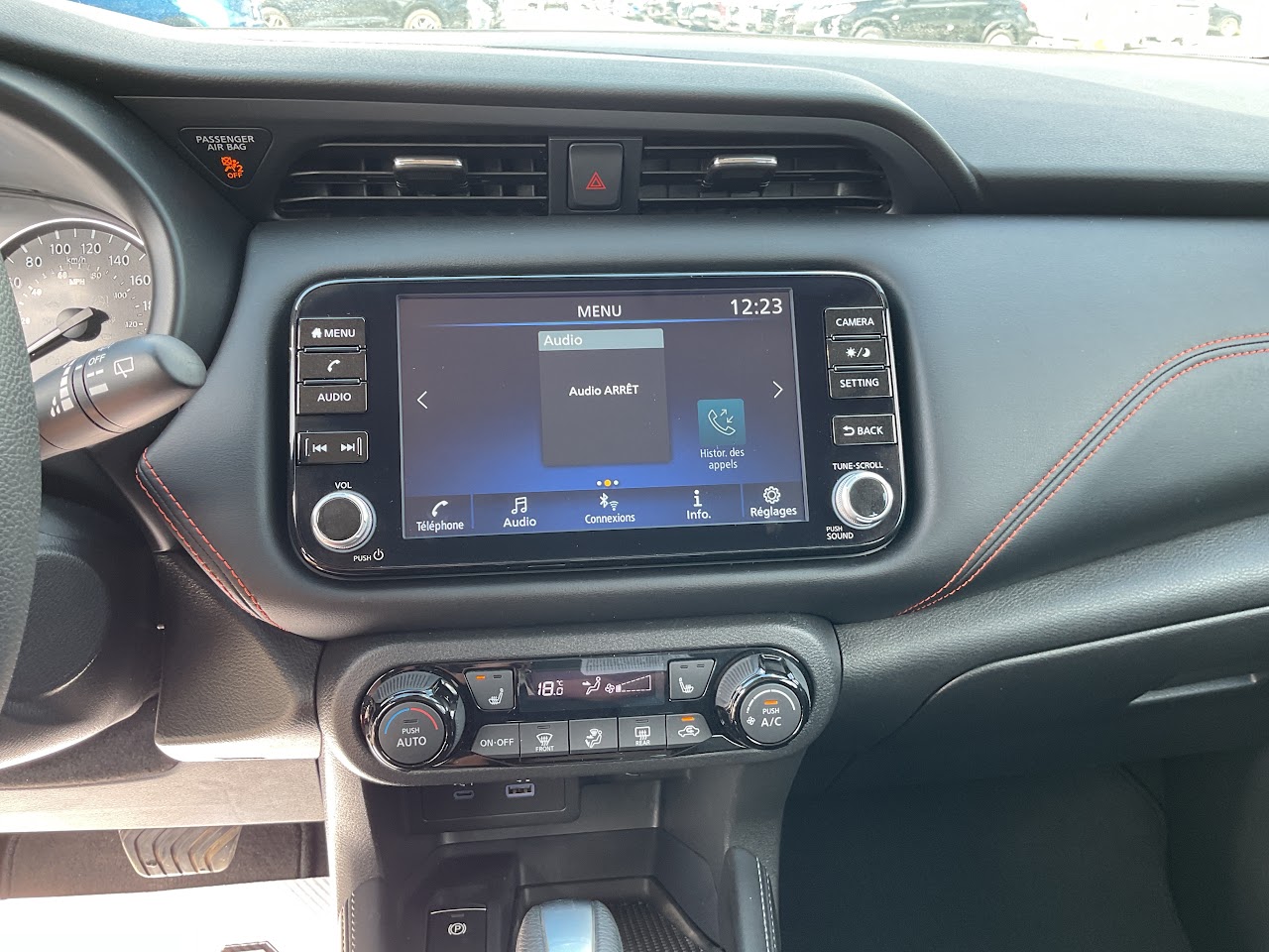 2023 Nissan Kicks — photo 28 of 34