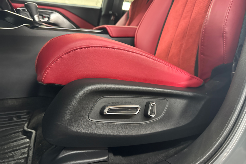 2025 Acura Adx — photo 32 of 35