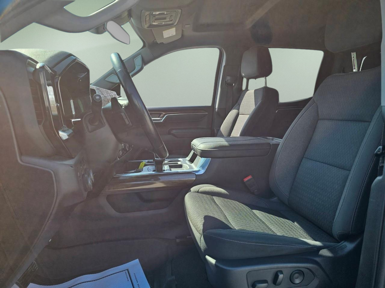 2024 Chevrolet Silverado 1500 — photo 7 of 20