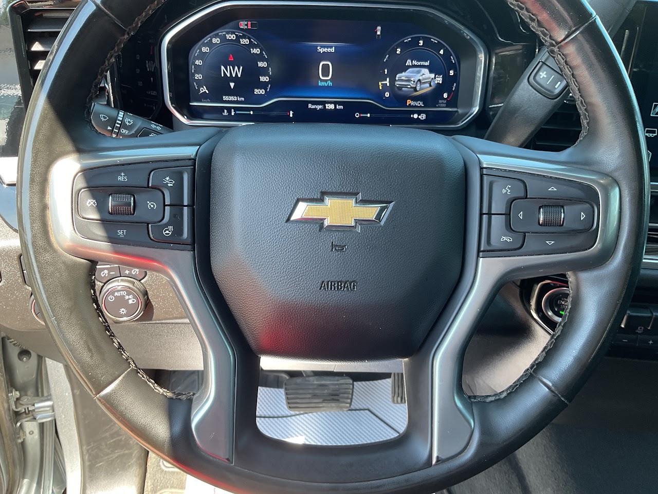 2025 Chevrolet Silverado 1500 — photo 26 of 34