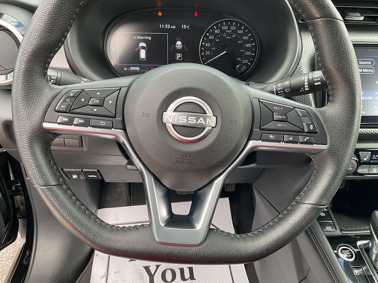 2025 Nissan Kicks Play — photo 33 of 34