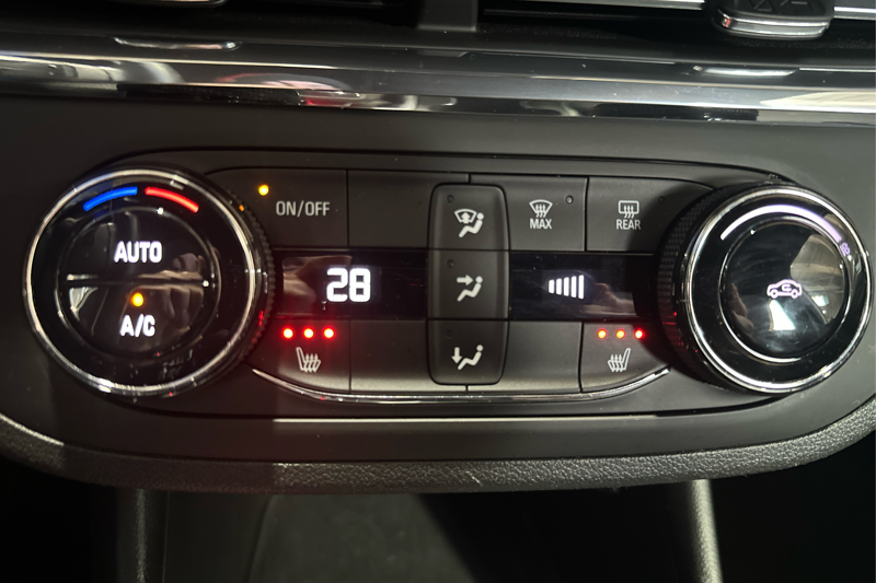 2025 Buick Envista — photo 26 of 33