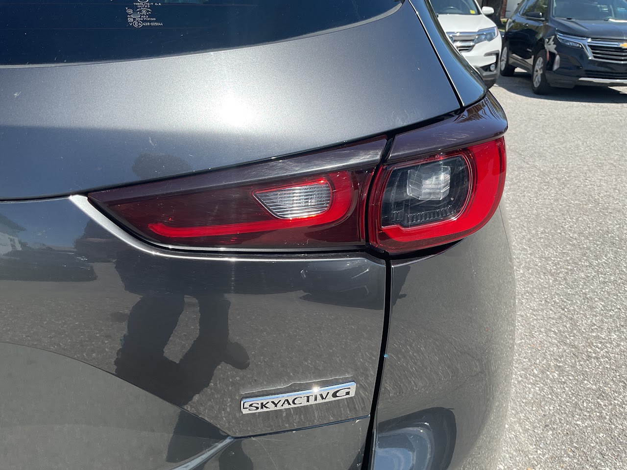 2025 Mazda CX-5 — photo 18 of 34
