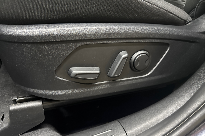 2025 Kia Sorento — photo 30 of 33