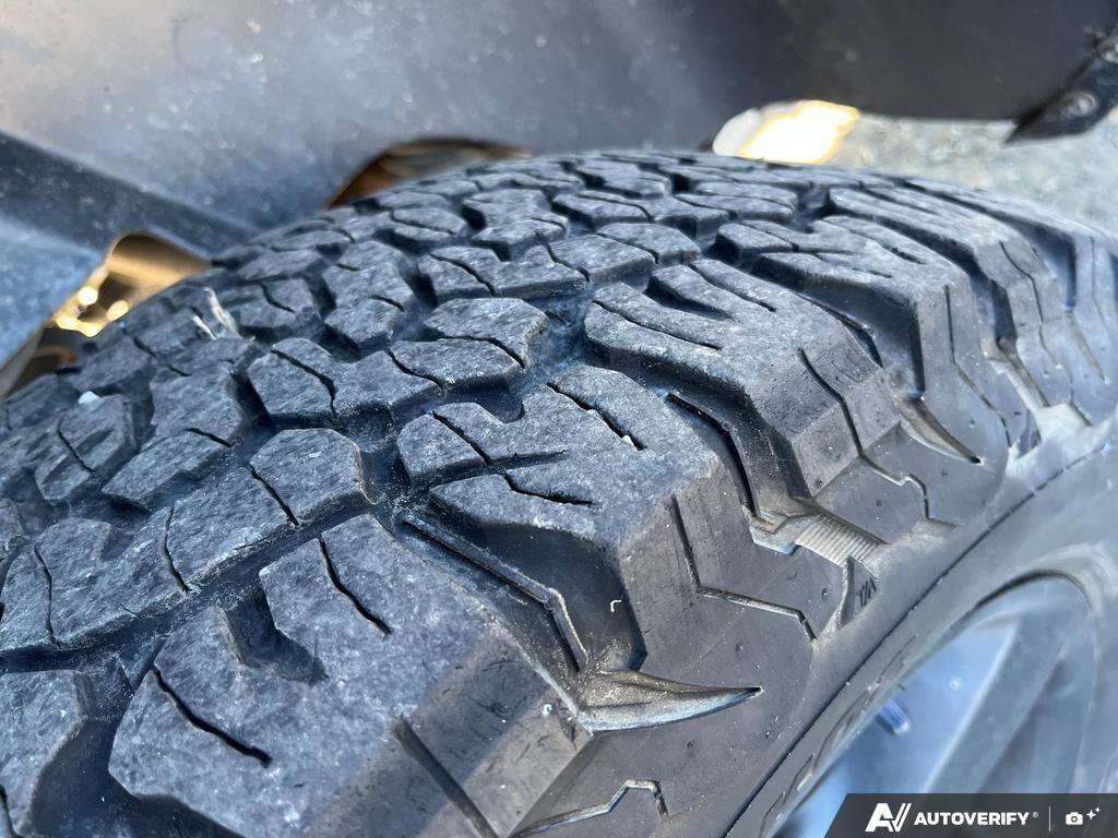 2022 Ram 1500 Classic Crew Cab — photo 7 of 25
