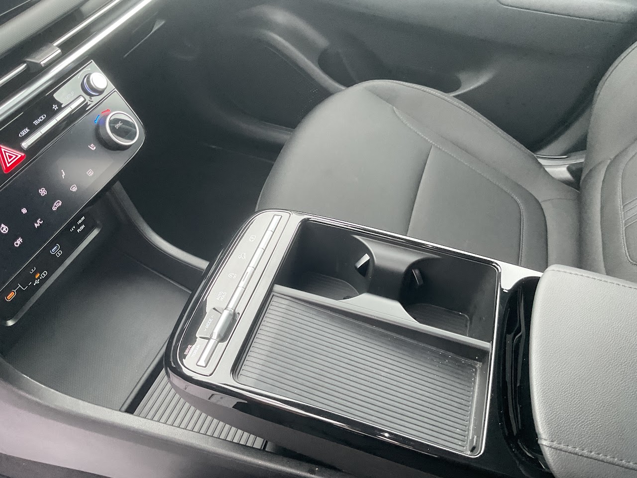 2025 Hyundai Tucson — photo 29 of 34