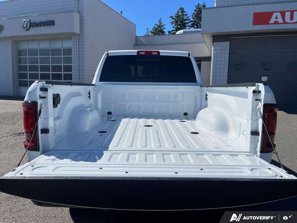 2026 Ram 3500 Crew Cab — photo 12 of 25