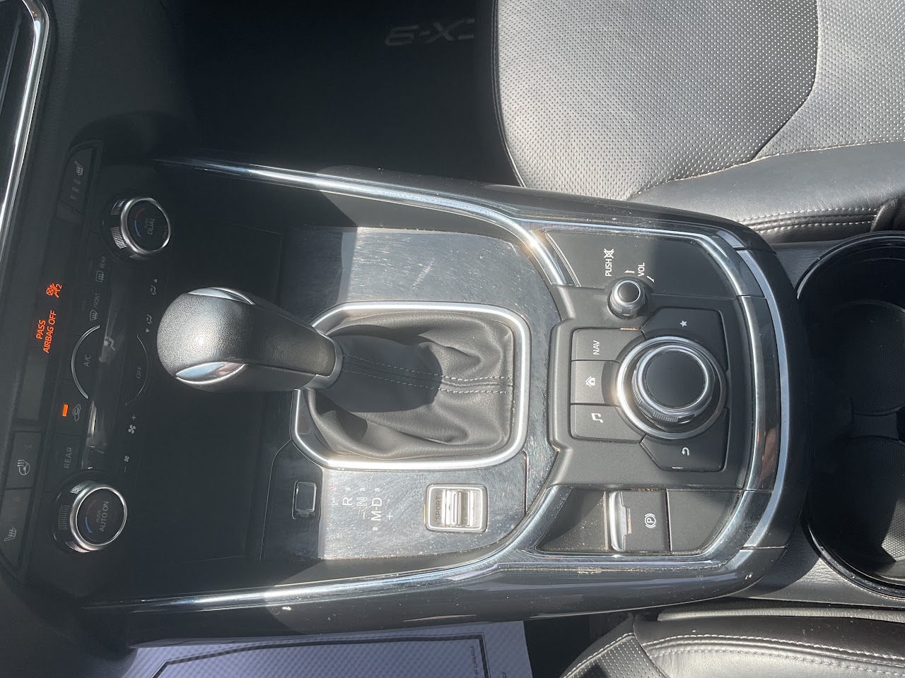 2018 Mazda CX-9 — photo 29 de 34