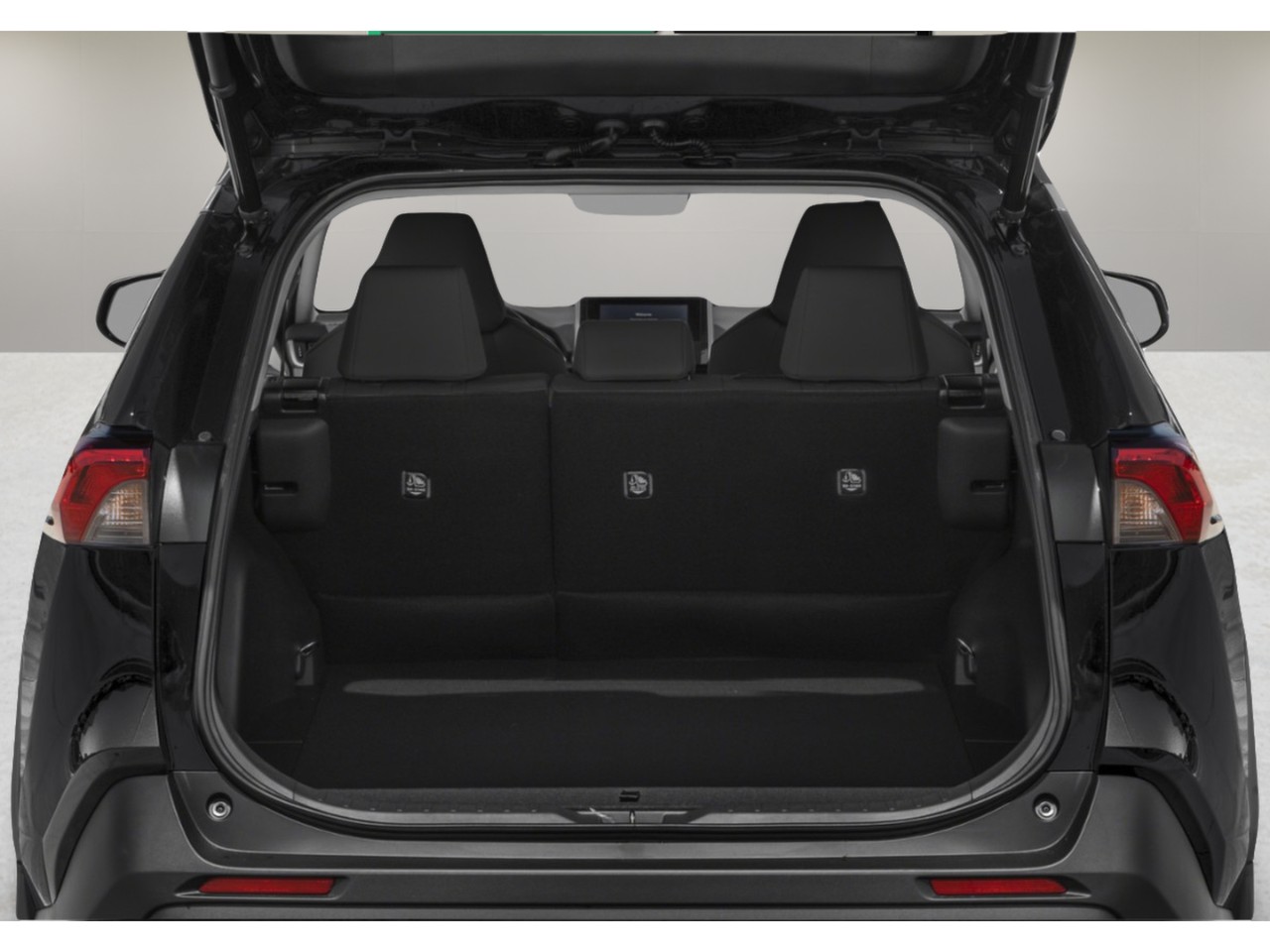 2025 Toyota RAV4 — photo 13 of 25