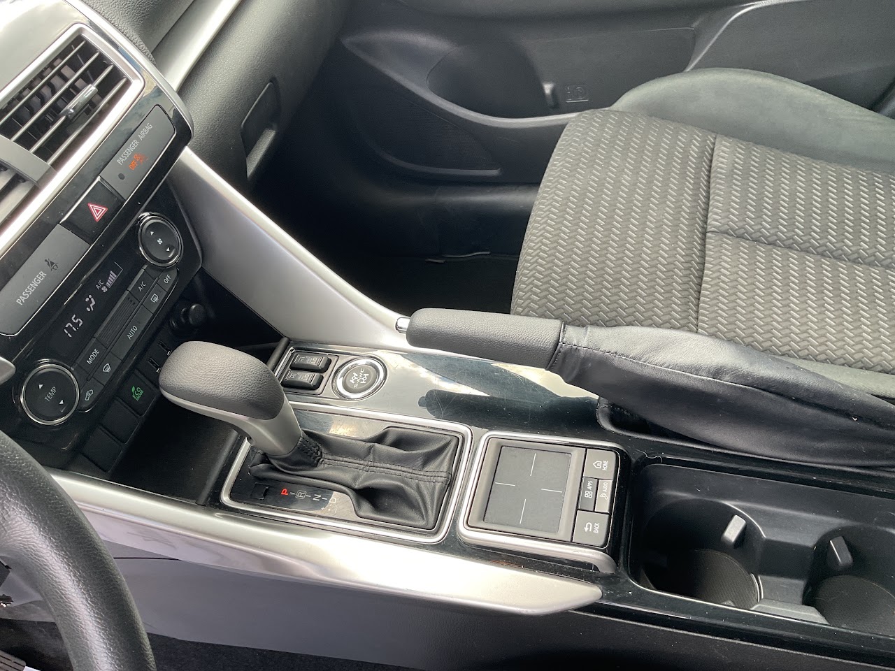 2019 Mitsubishi Eclipse Cross — photo 29 of 34