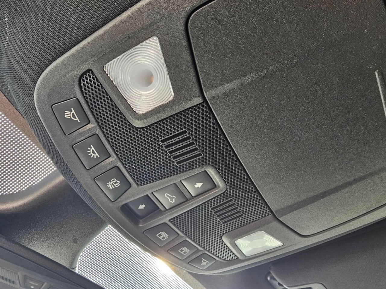 2020 Ford Edge — photo 17 de 24