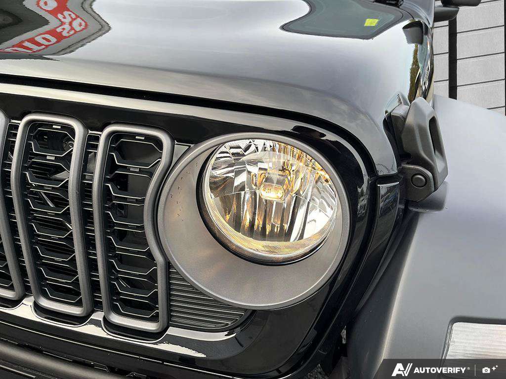 2026 Jeep Wrangler — photo 8 de 24