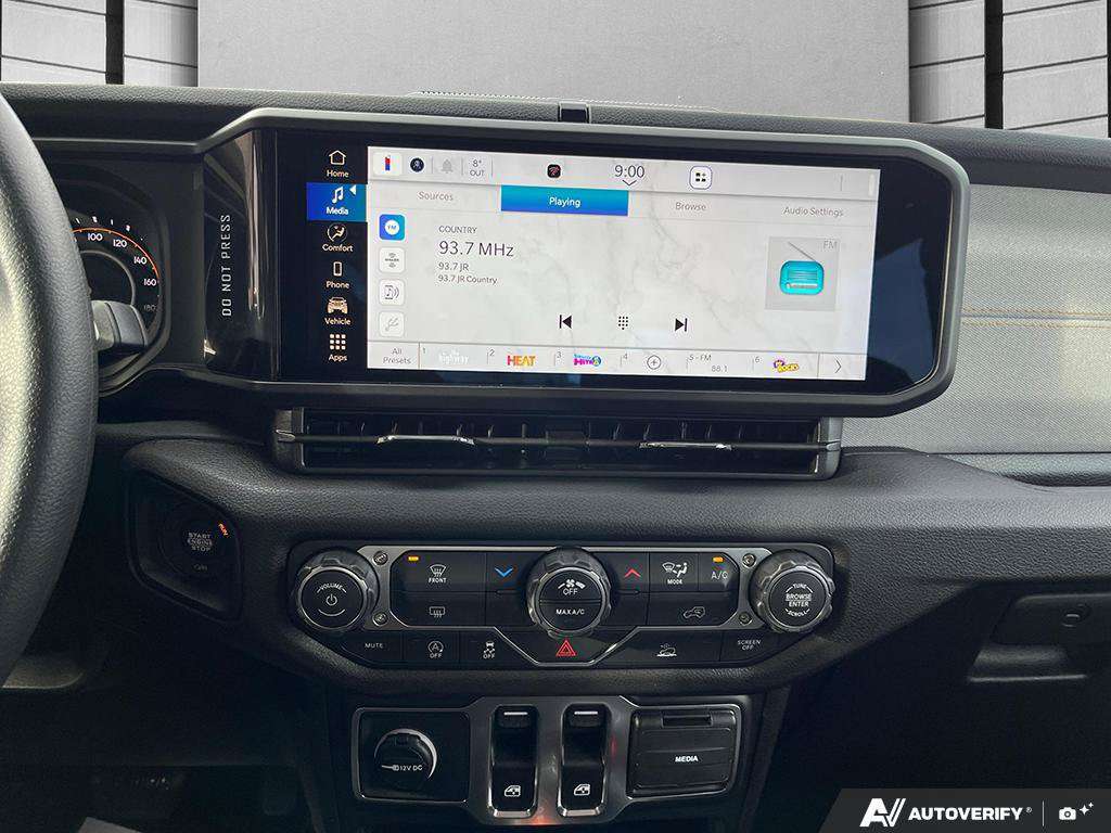 2026 Jeep Wrangler — photo 19 de 25