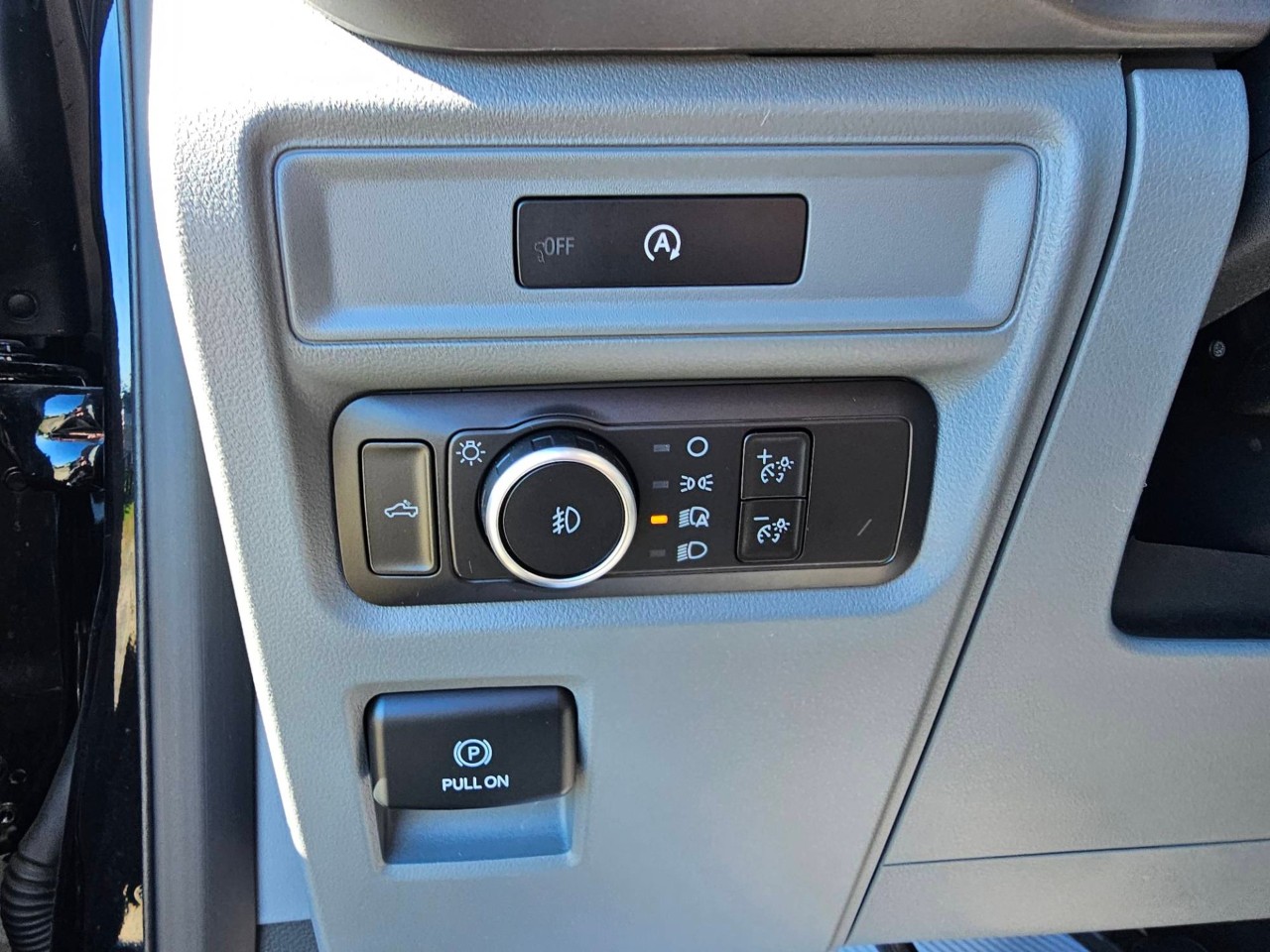2025 Ford F-150 — photo 18 of 23