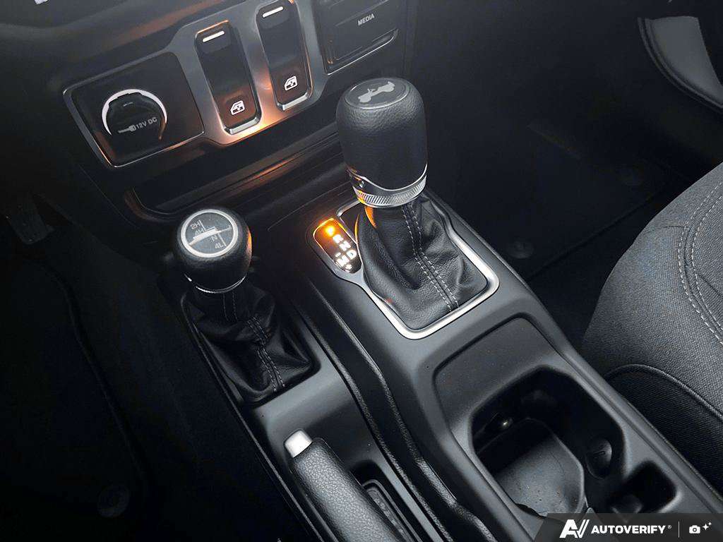 2026 Jeep Wrangler — photo 18 de 25