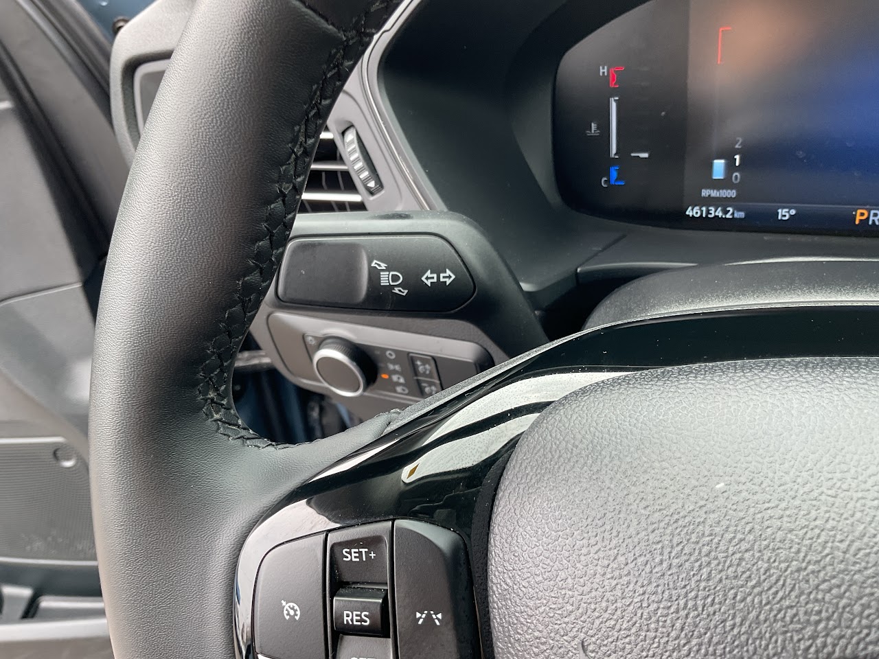 2025 Ford Escape — photo 19 of 35