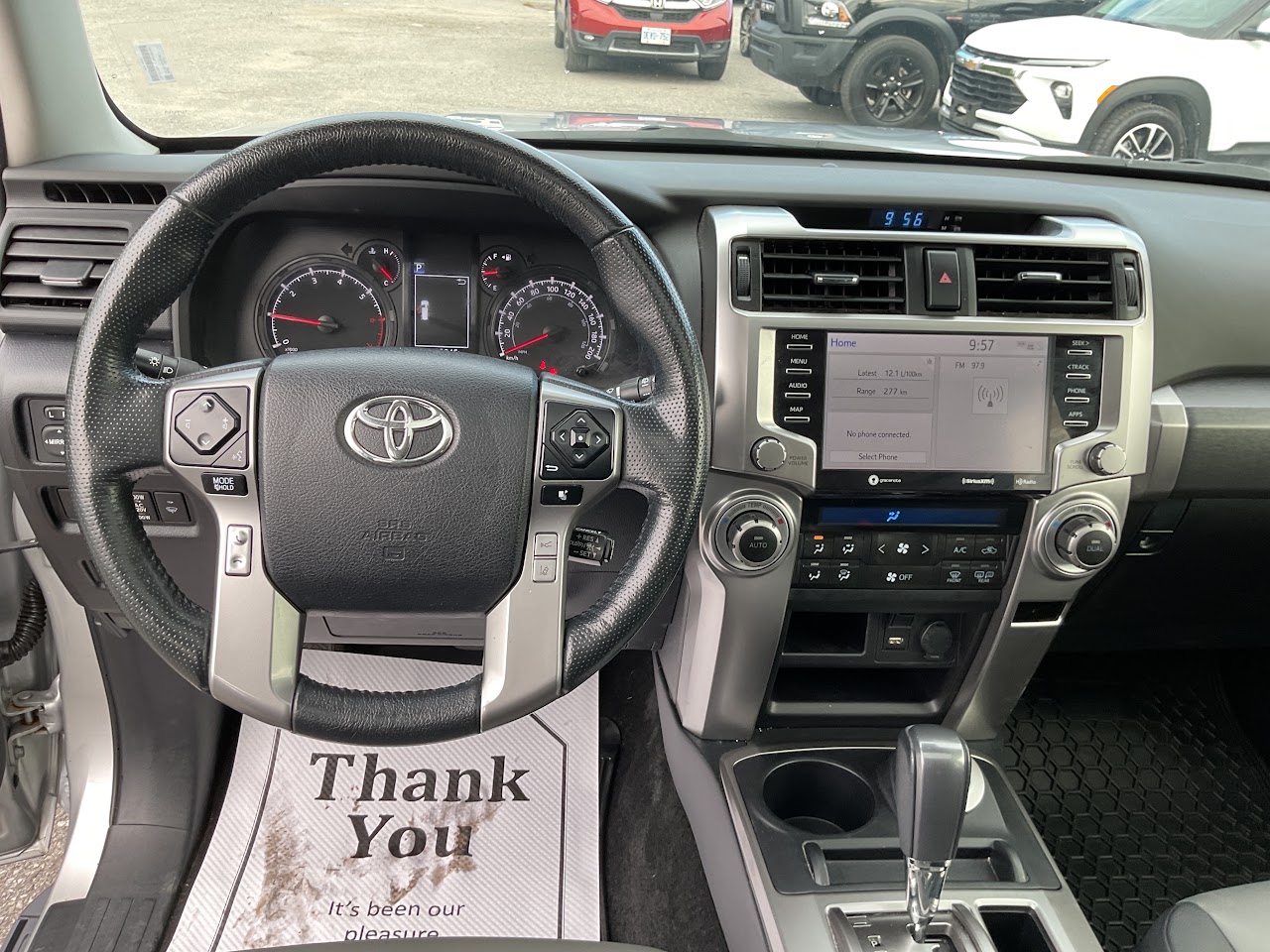 2024 Toyota 4RUNNER — photo 23 of 34