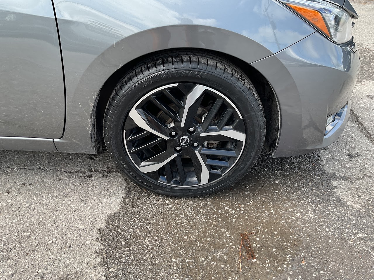 2024 Nissan Versa — photo 11 of 34