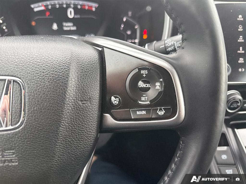 2017 Honda CR-V — photo 16 of 25