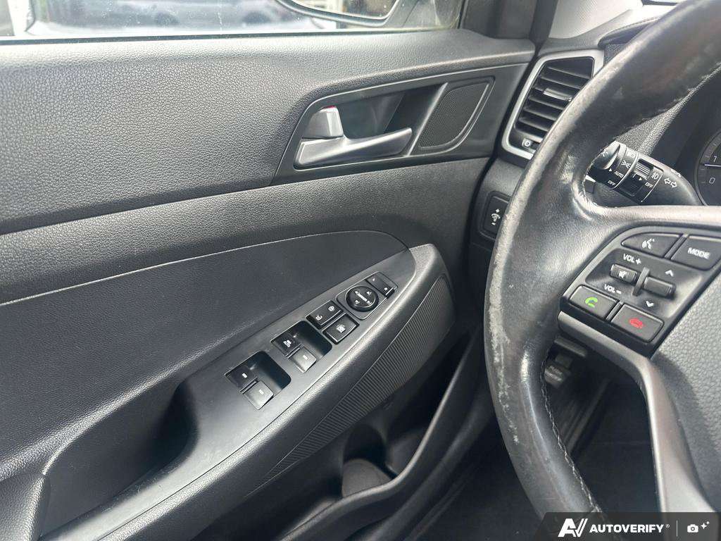 2016 Hyundai Tucson — photo 17 of 25