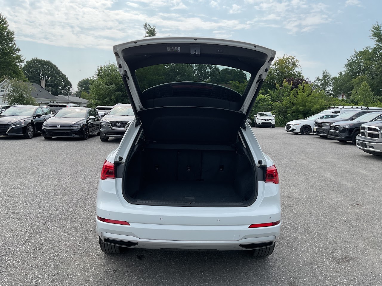 2025 Audi Q3 — photo 9 of 34