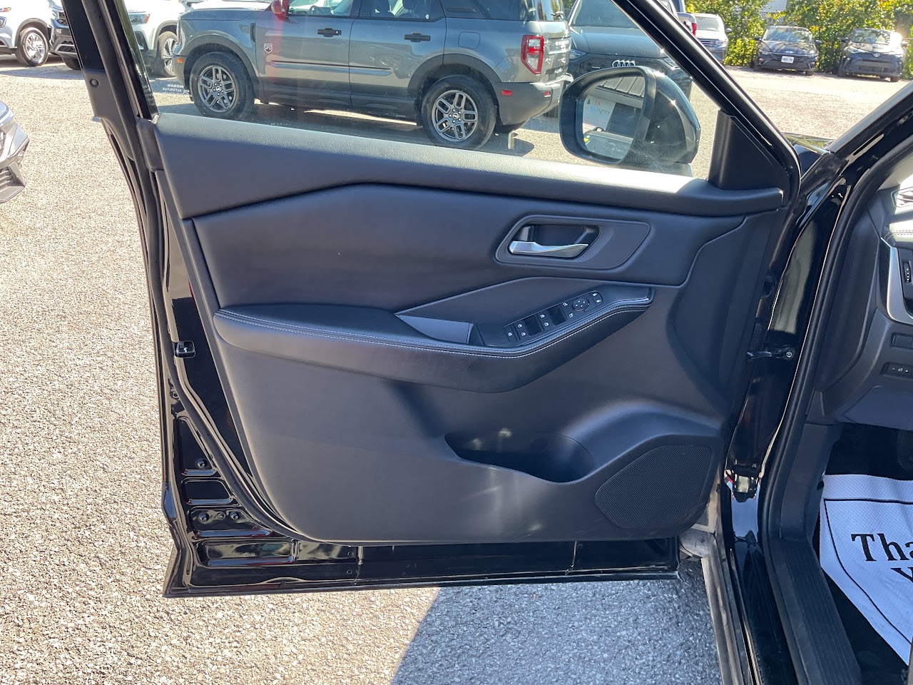2025 Nissan Rogue — photo 19 of 34