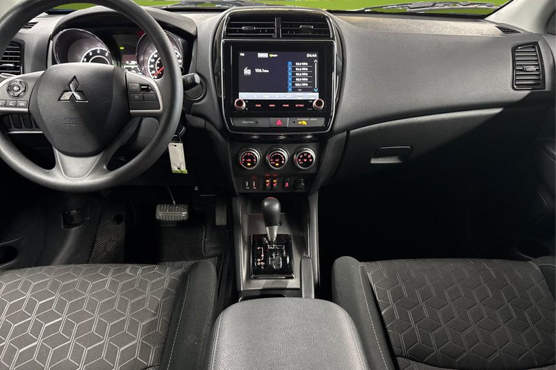 2026 Mitsubishi RVR — photo 23 of 32