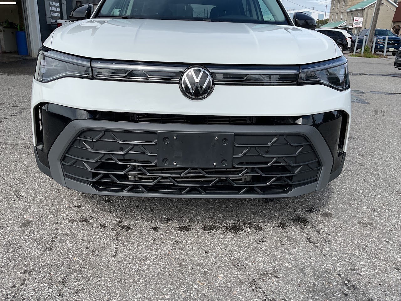 2026 Volkswagen Taos — photo 18 of 34