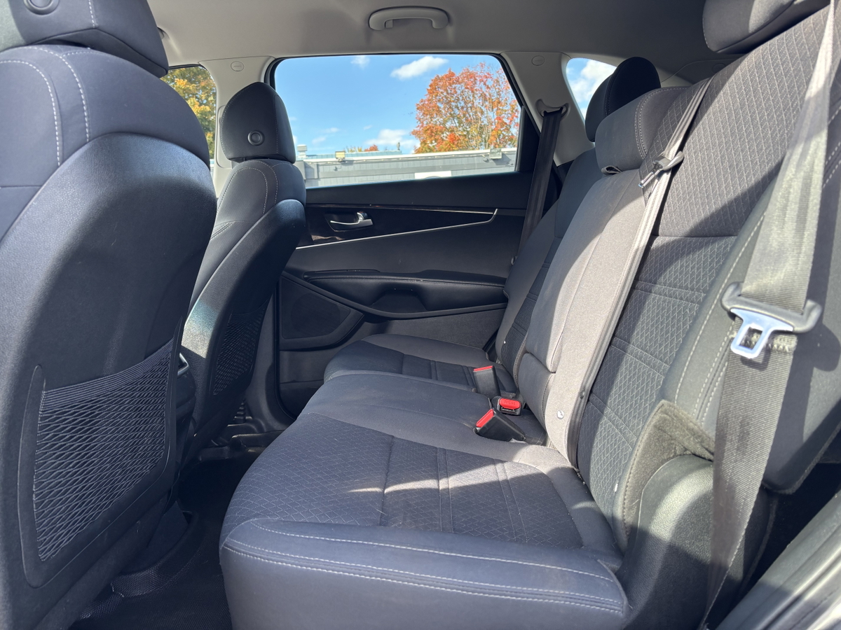 2018 Kia Sorento — photo 15 of 21