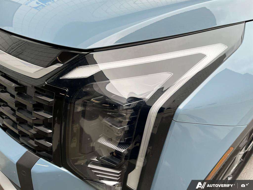 2026 Kia Sportage Hybrid — photo 8 of 25