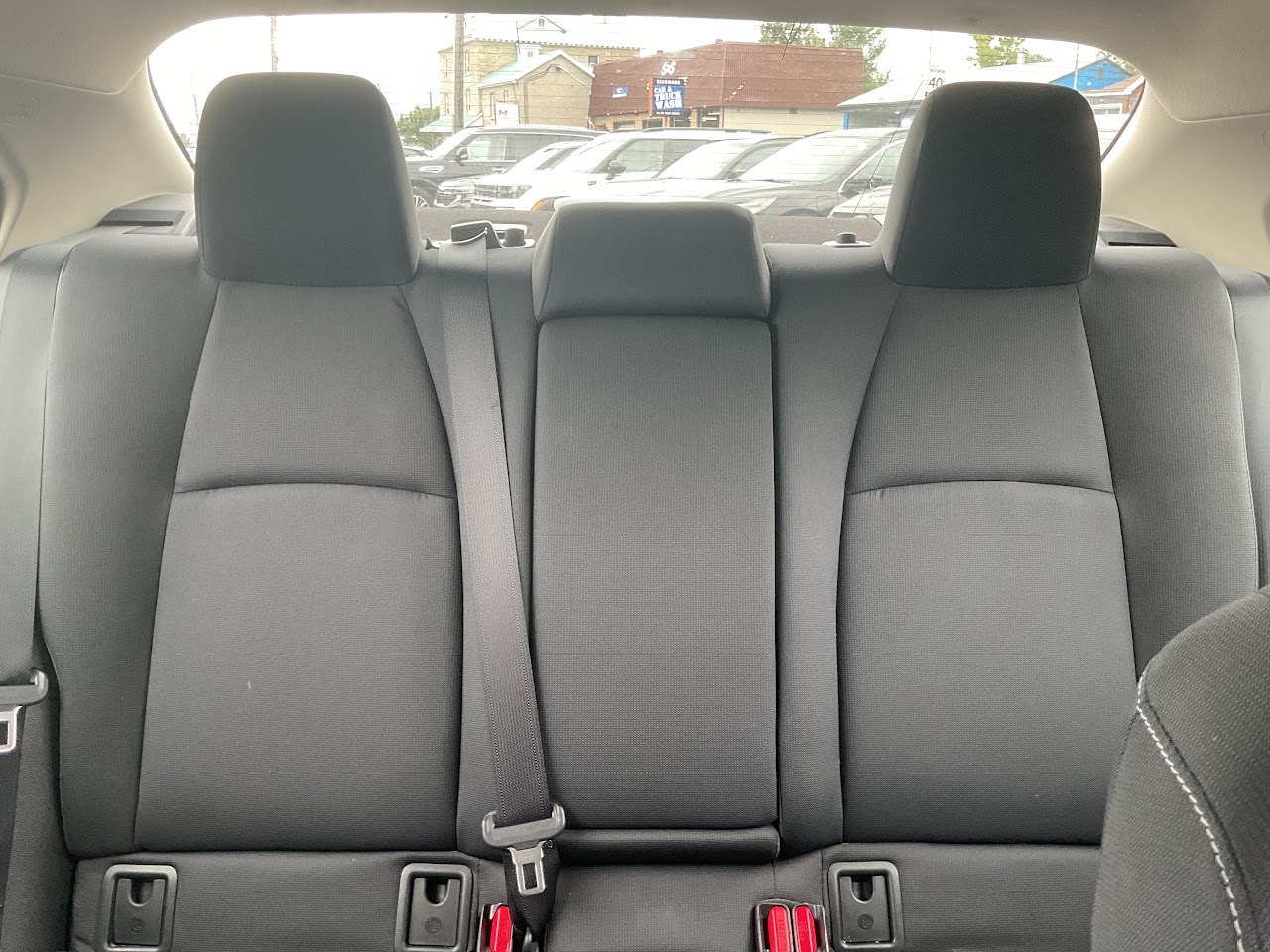 2025 Toyota Corolla — photo 25 of 34