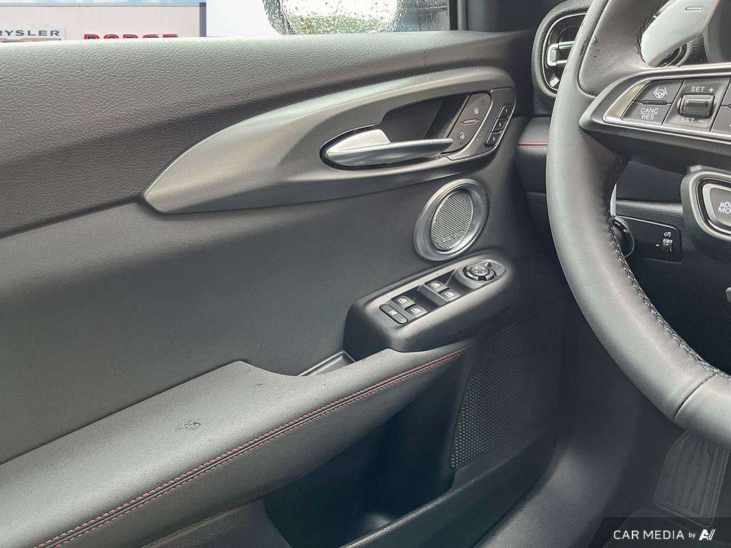 2024 Dodge Hornet — photo 17 of 25