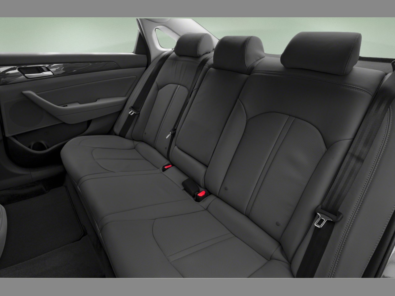 2018 Hyundai Sonata — photo 9 of 12