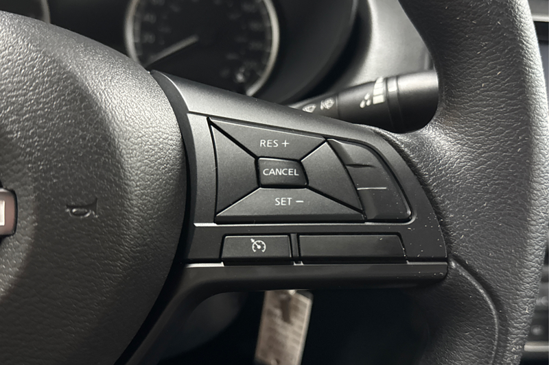 2025 Nissan Versa — photo 26 de 31