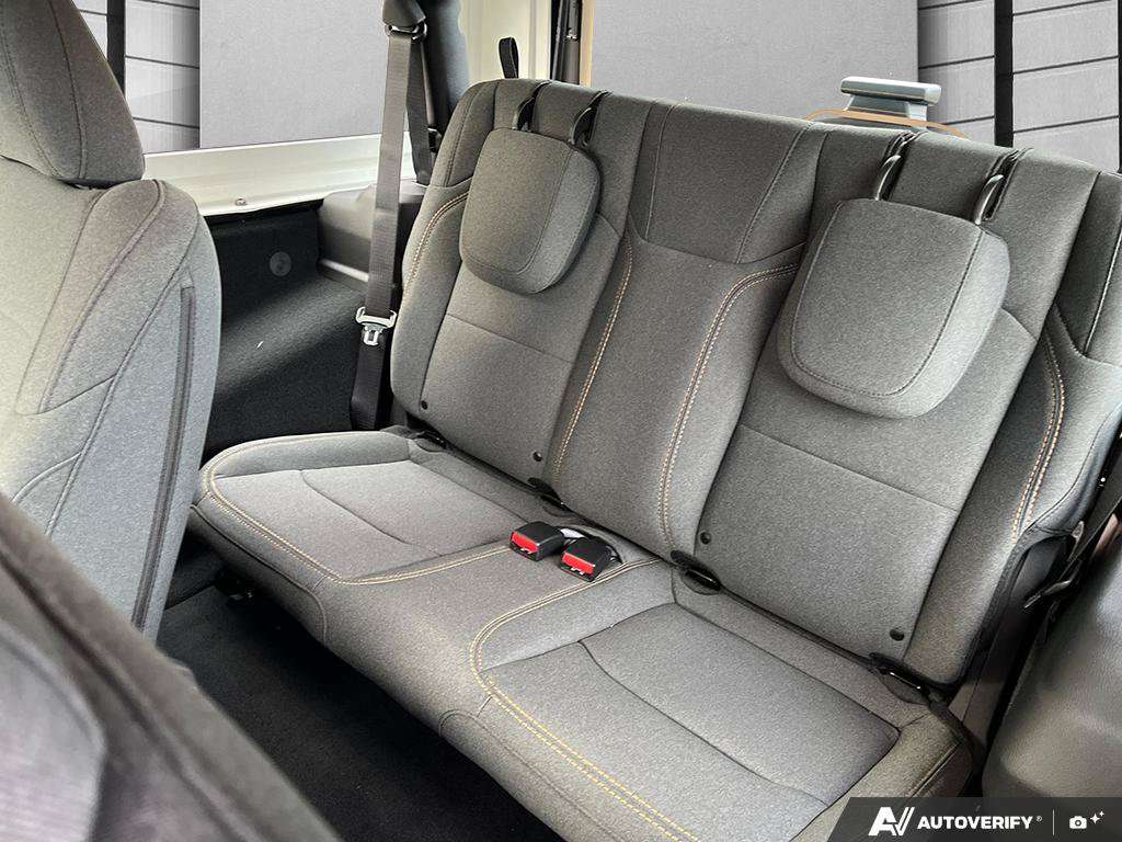 2026 Jeep Wrangler — photo 22 de 24