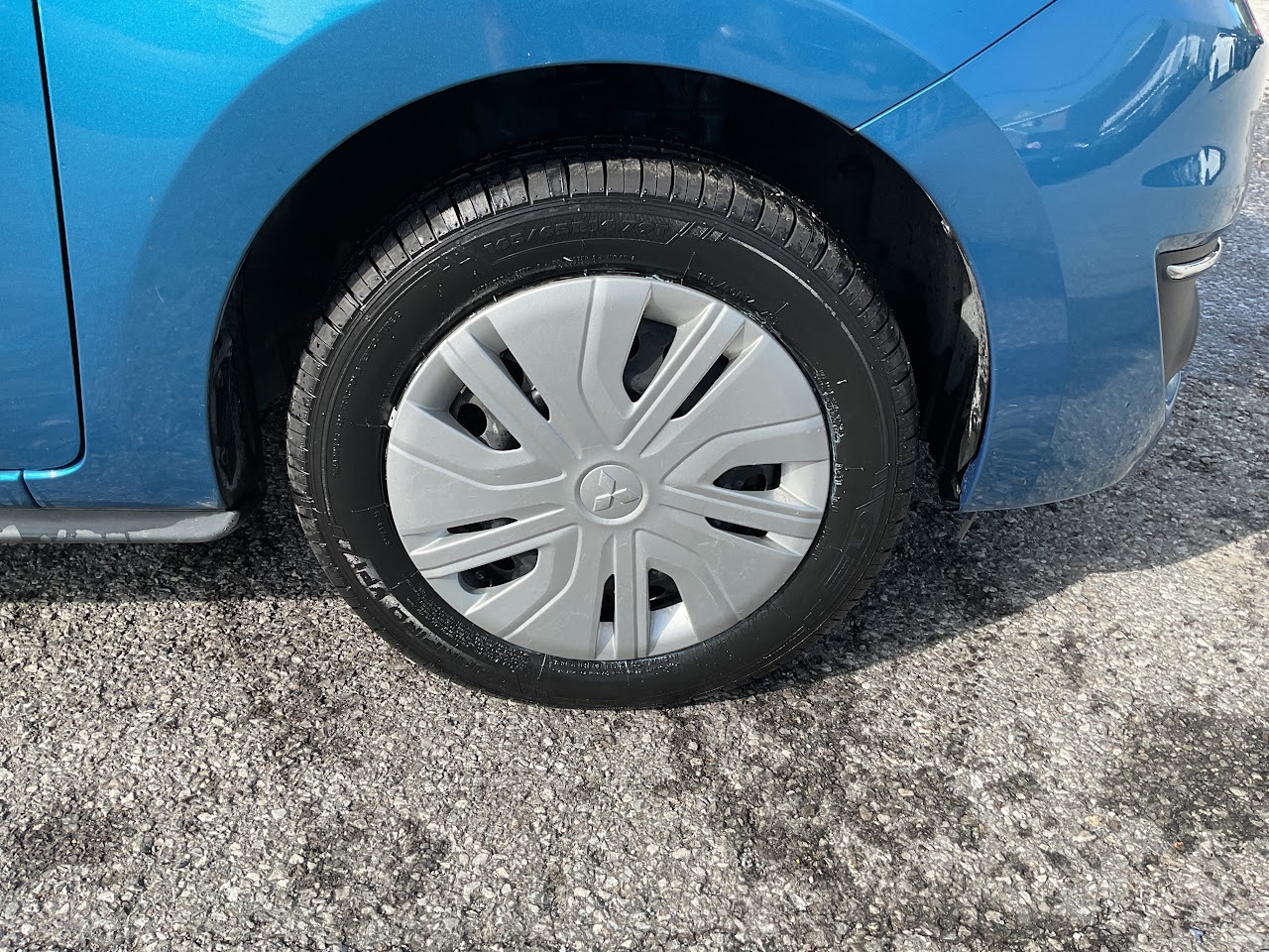2018 Mitsubishi Mirage — photo 12 of 34
