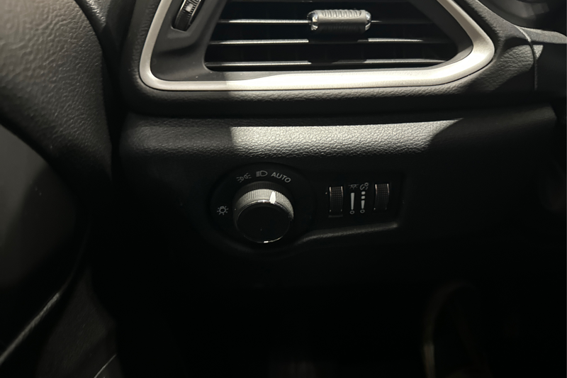 2026 Chrysler Grand Caravan — photo 16 of 28