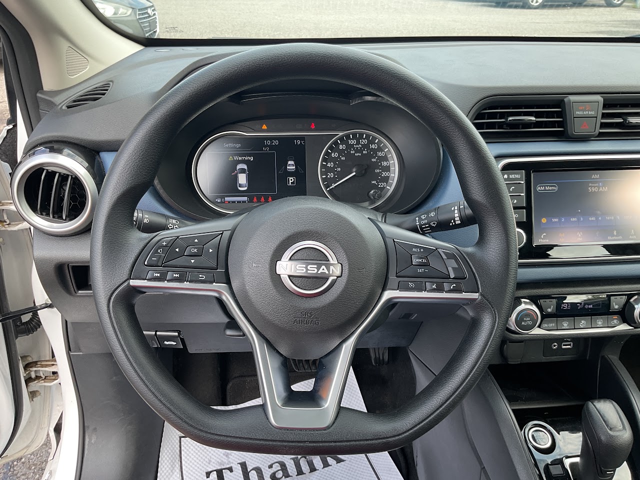 2025 Nissan Versa — photo 24 of 34