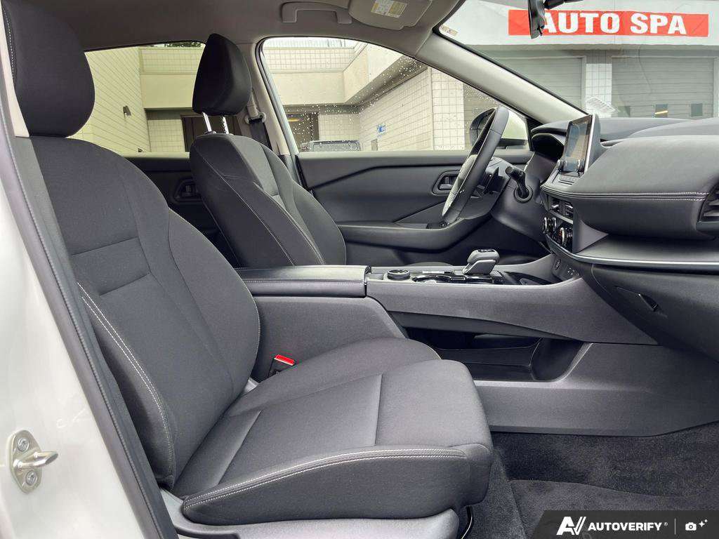 2025 Nissan Rogue — photo 22 of 25